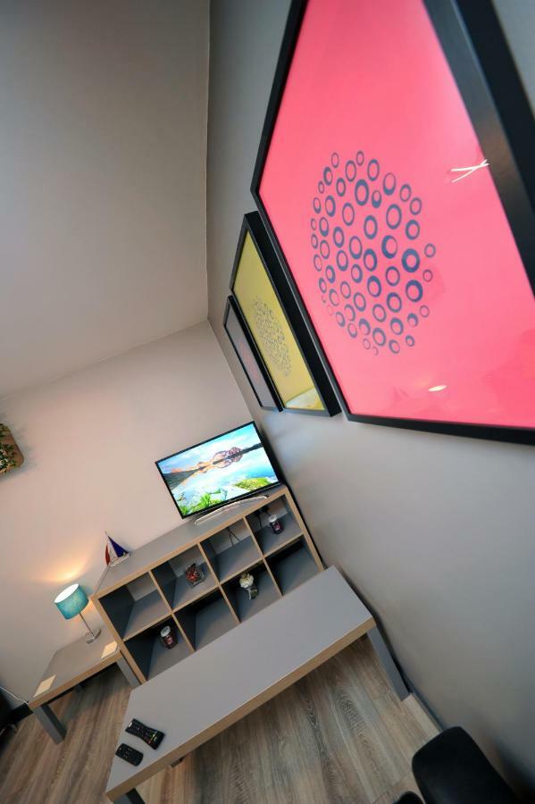 Stone'S Throw City Centre - Tv In Every Bedroom! Swansea Exterior foto