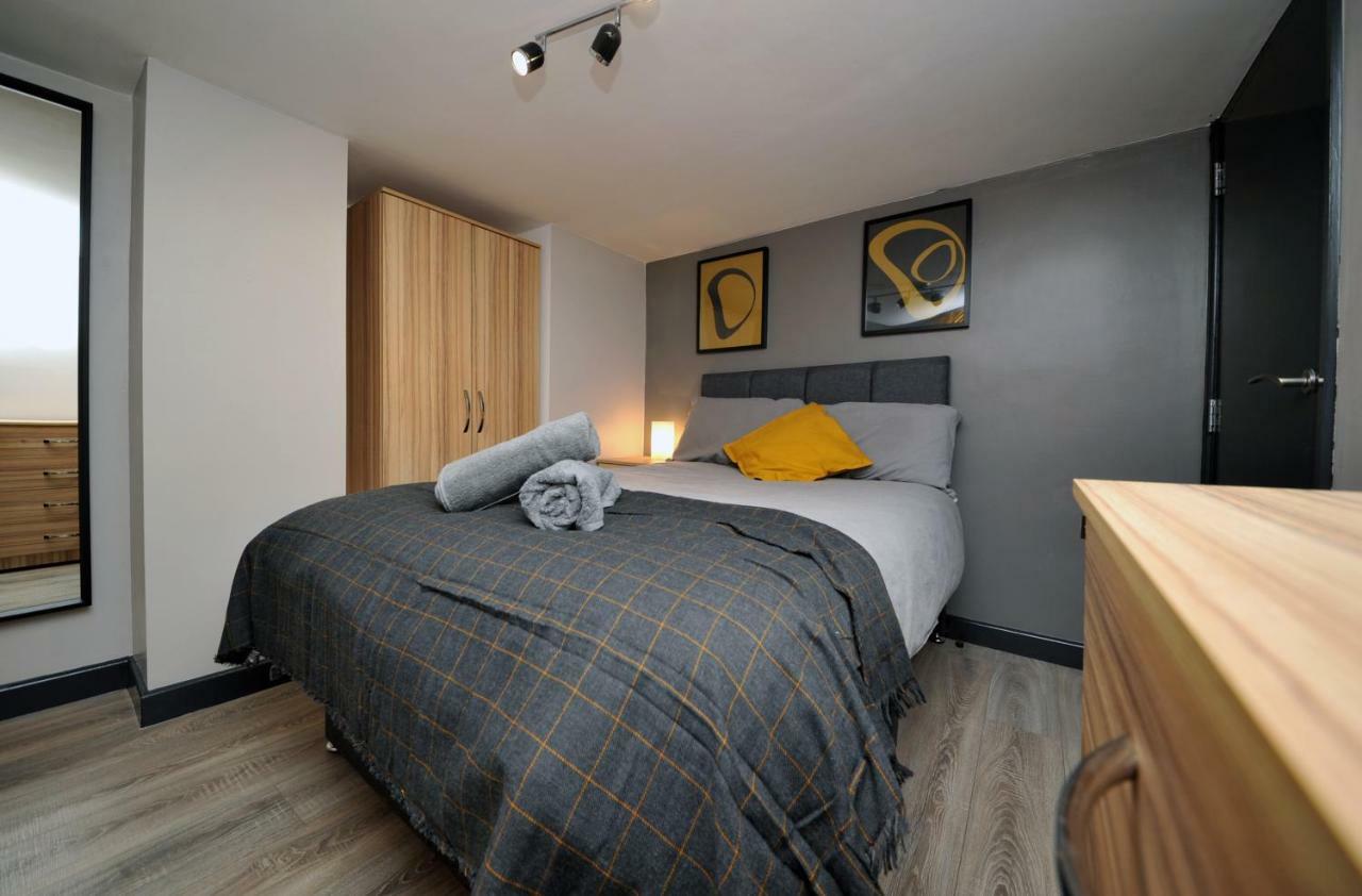 Stone'S Throw City Centre - Tv In Every Bedroom! Swansea Exterior foto